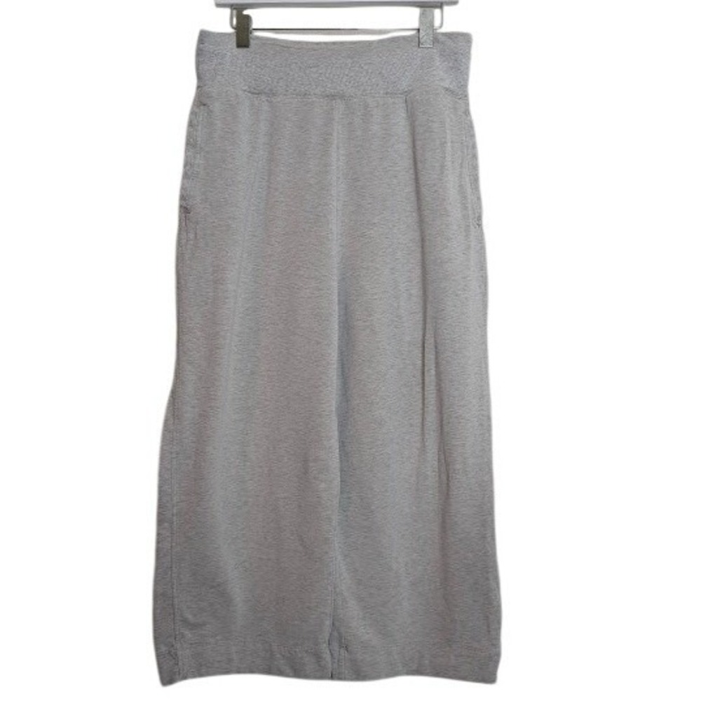Athleta Free Flow Culotte Gray Size Large Wide Leg Athleisure Pull On Pants - Picture 1 of 7